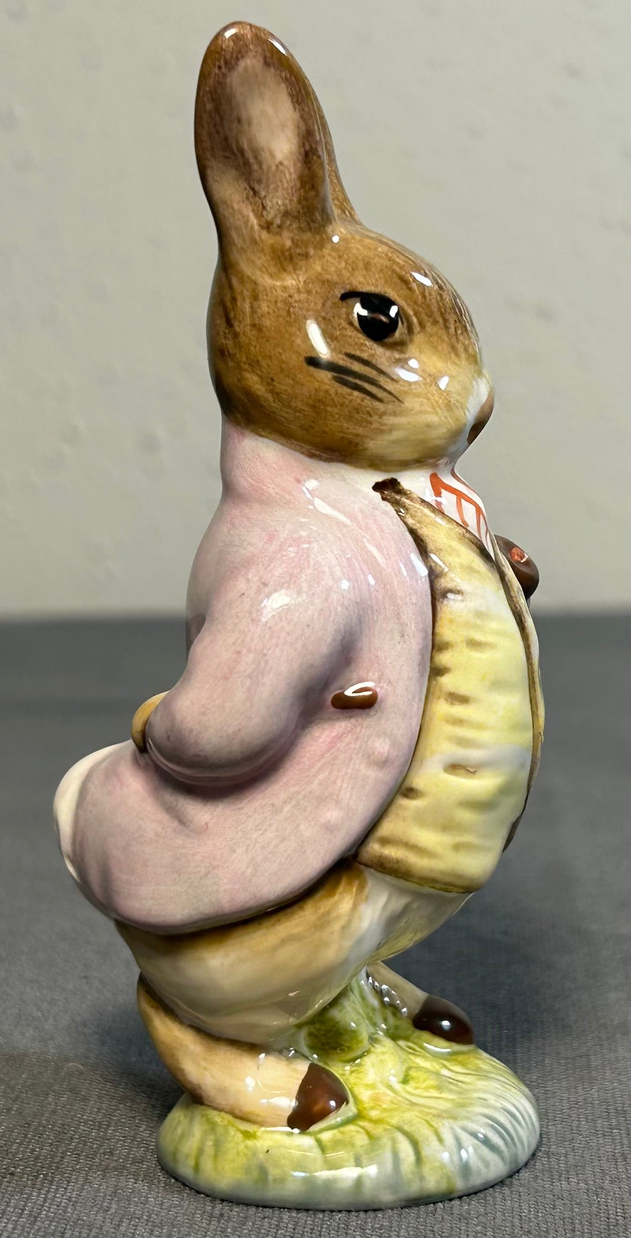 Vintage 1989 English Beswick Ceramic Beatrix Potter Mr. Benjamin Bunny Figurine (Retired)