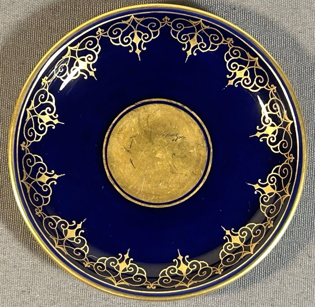 Austrian Augarten Porcelain Biedermeier Style Gilded Cobalt Blue Scrollwork Motifs Demitasse Cups and Saucer Set