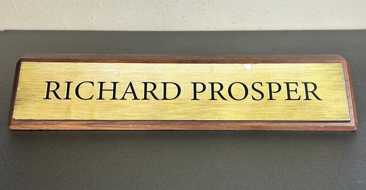 Leverage: Redemption Season 2 Episode 9 Richard Prosper Executive Desk Name Plate T.V. Prop (“The Pyramid Job”)