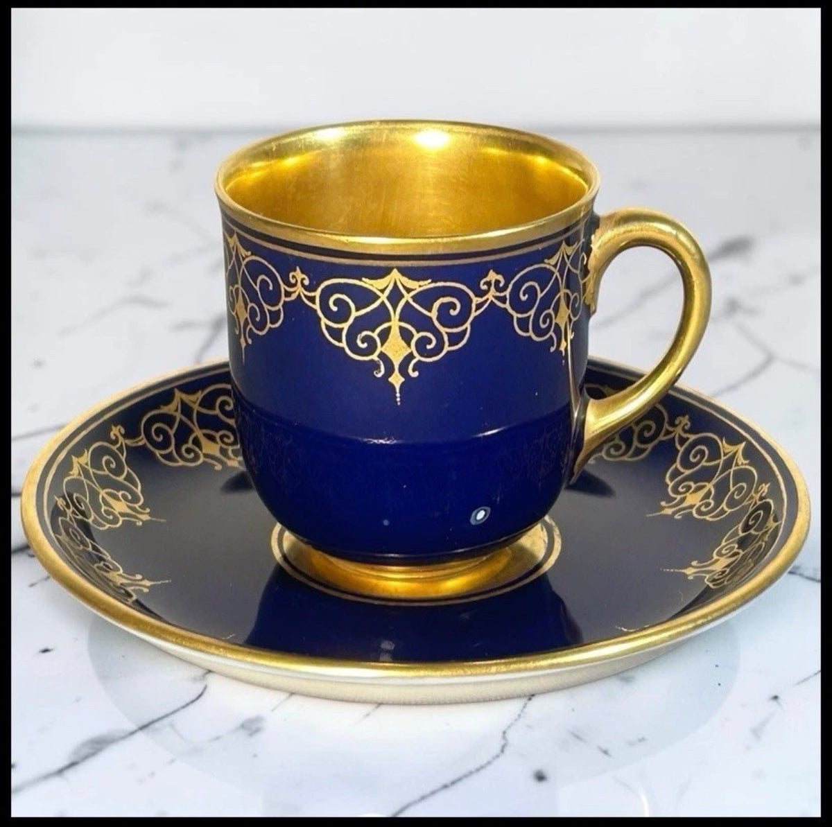 Austrian Augarten Porcelain Biedermeier Style Gilded Cobalt Blue Scrollwork Motifs Demitasse Cups and Saucer Set
