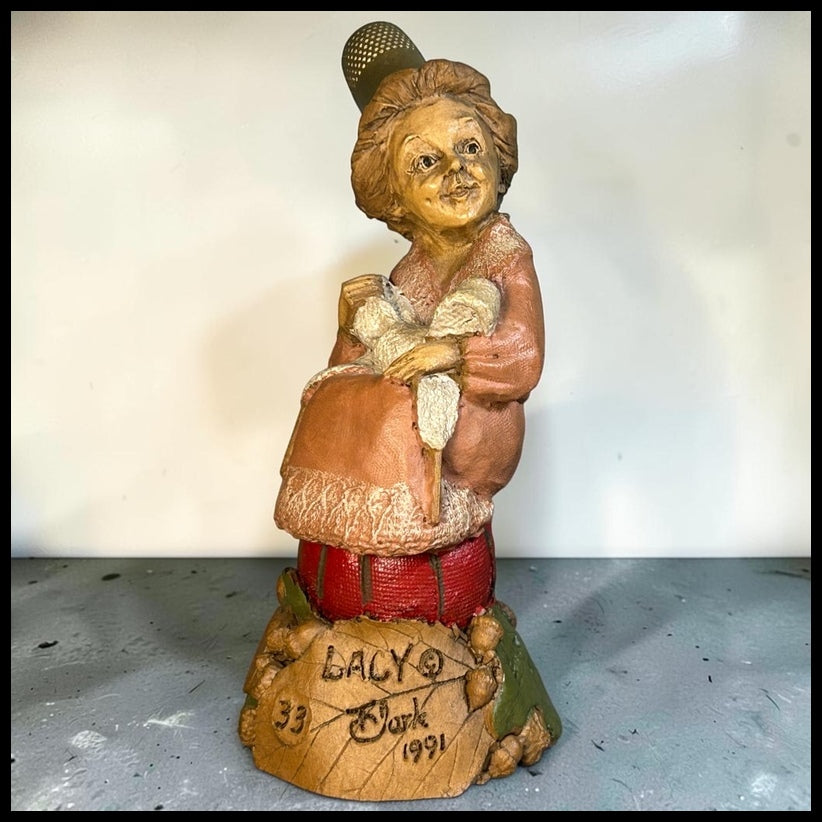 Vintage 1991 American Tom Clark Lacy Resin Thimble Gnome Figurine with COA and Story Card