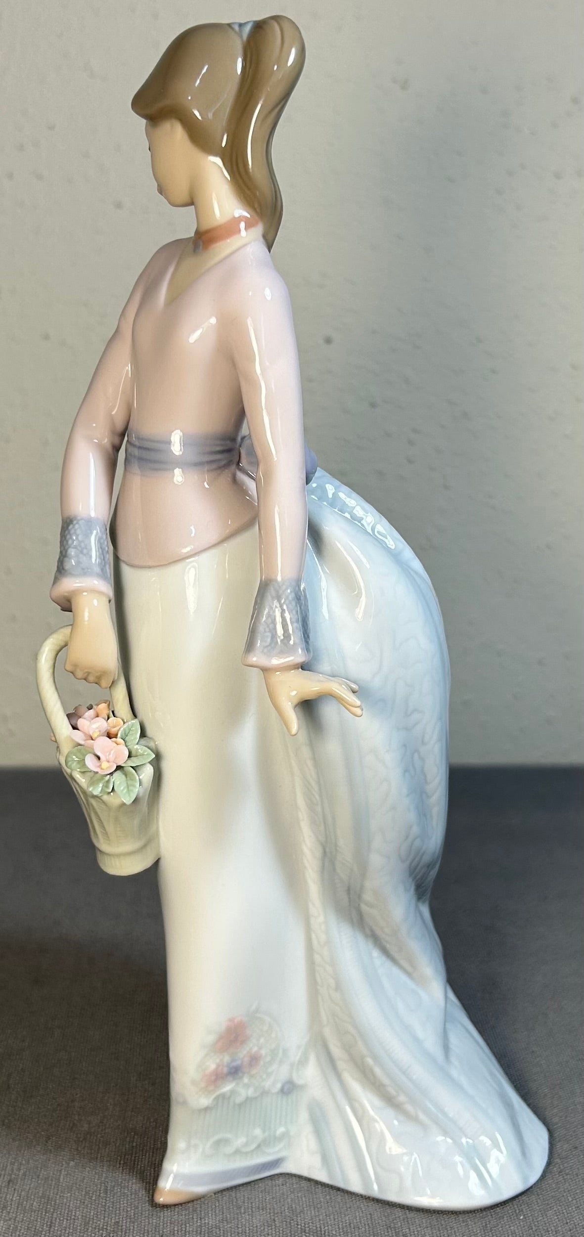 Vintage 1994 Spanish Lladro “Basket of Love” Figurine (#7622) (Retired)