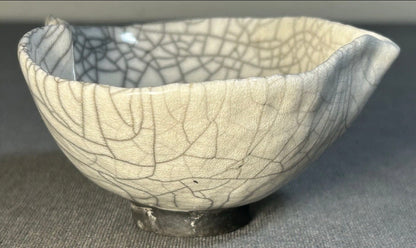 French Contemporary Style Laetitia Pineda Raku Art Pottery Crackle Glazed Clay Small Footed Heart Bowl (21st Century)