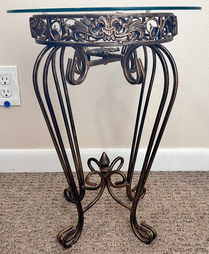 Vintage 1980’s Hollywood Regency Style Collapsible Gilded Wrought Iron Base/Round Glass Top Accent Table