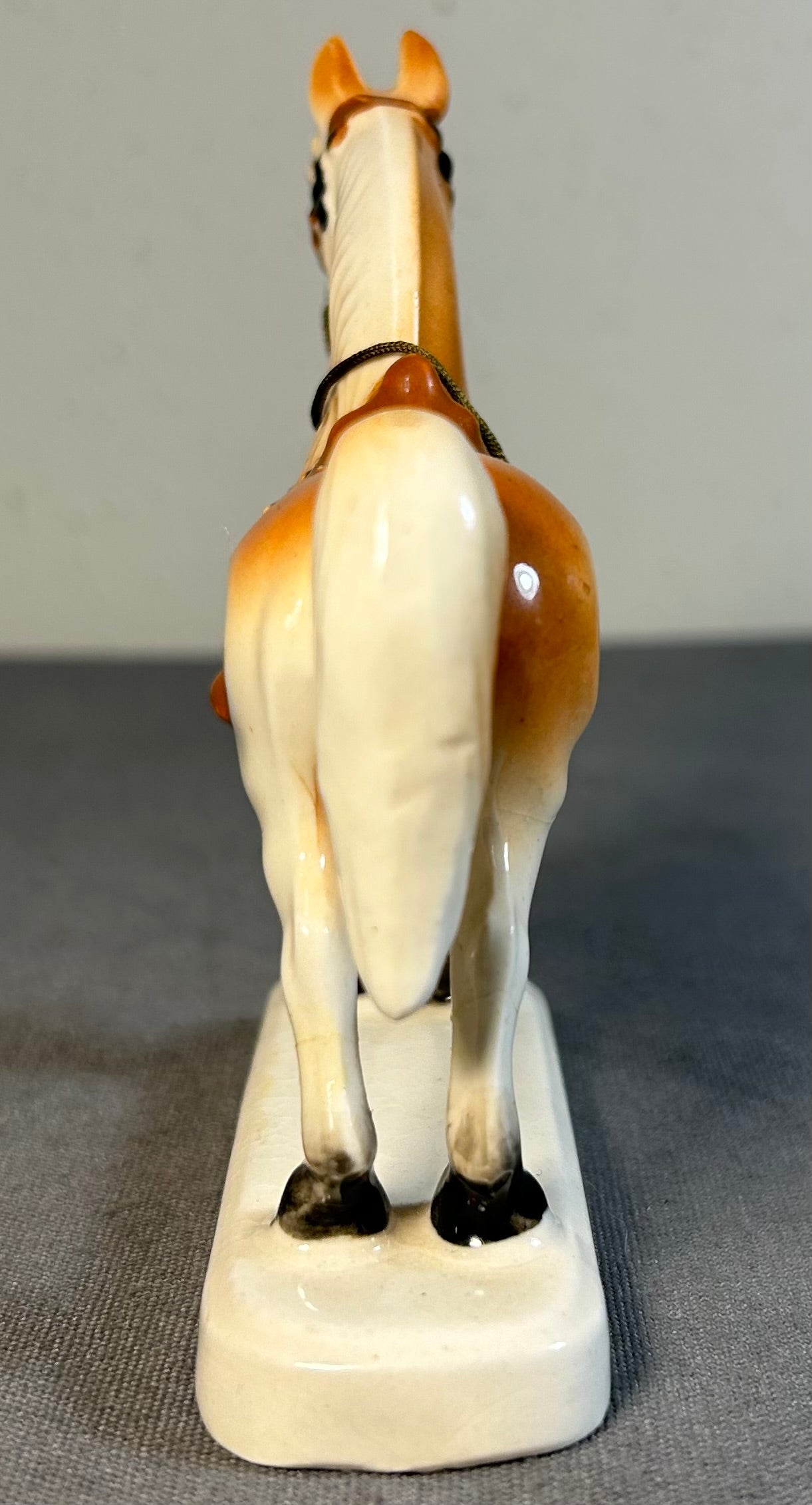 Vintage 1950’s Ceramic Saddled Palomino Stallion Horse Figurine Made in Japan