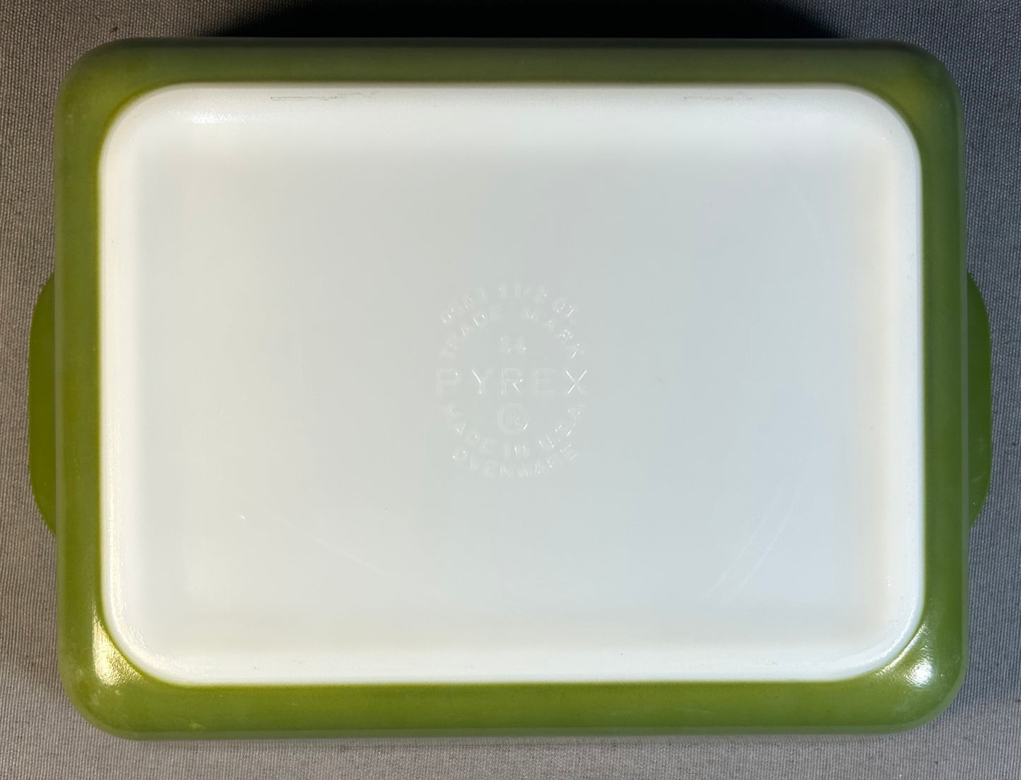 Vintage Circa 1970 American Pyrex 503 Verde Green 1 1/2 Quart Refrigerator Dish with Glass Ribbed Lid