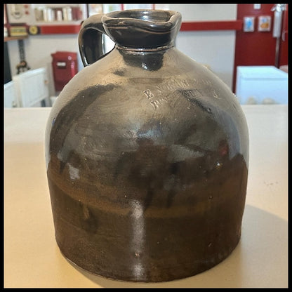Circa 1883 American Primitive E. Norton & Co. Bennington Vermont Albany Slip Glazed Brown Stoneware Beehive-Form 1 Gallon Jug