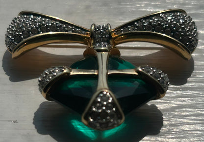 Vintage Circa 1990 Austrian Swarovski Gold-Plated Metal Pavé-Set Ribbon/Dangling Simulated Double-Pyramid Cut Emerald Green Crystal Jewel Brooch