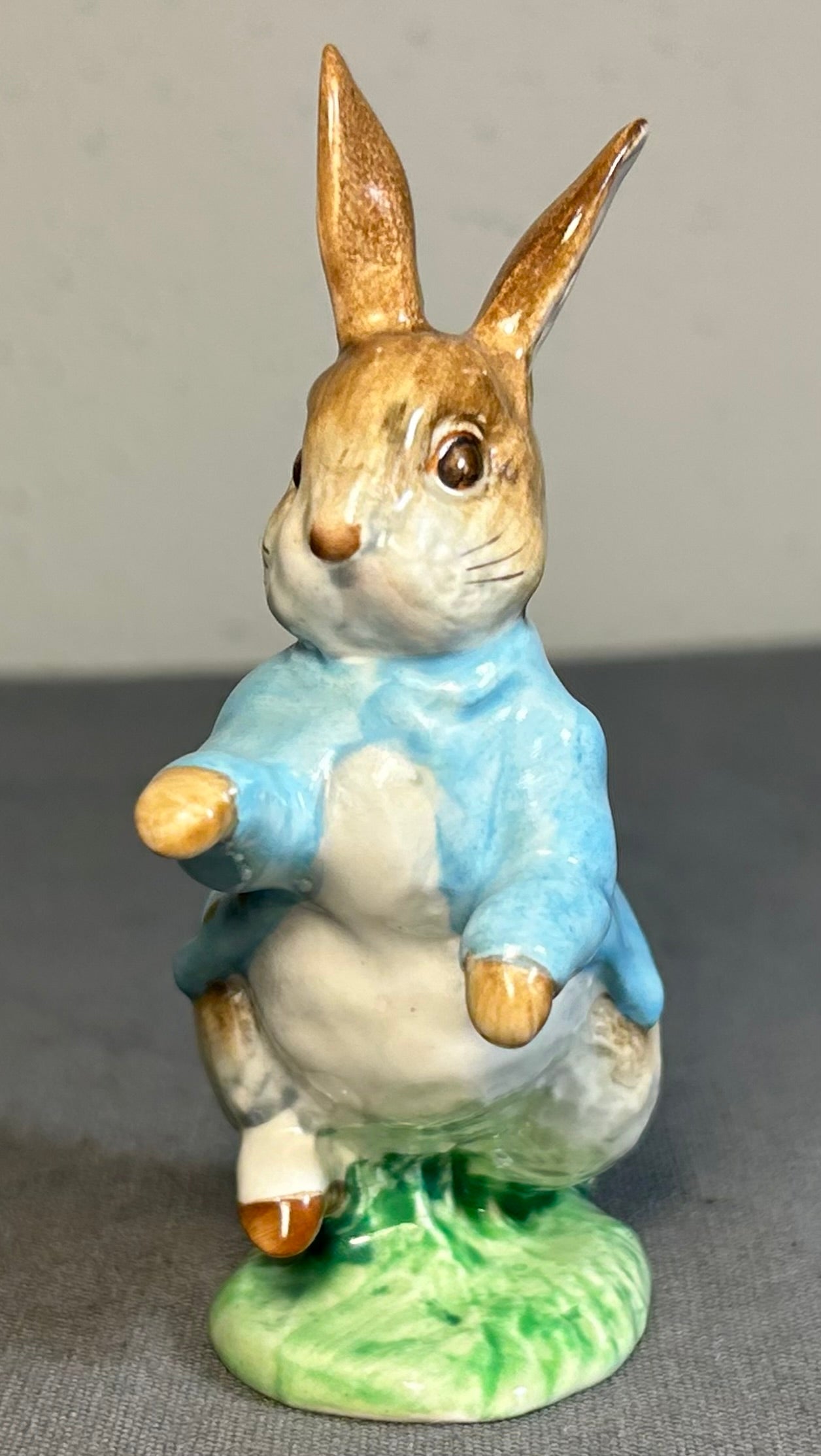 Vintage 1970’s English Beswick Ceramic Beatrix Potter Peter Rabbit Figurine (Retired)