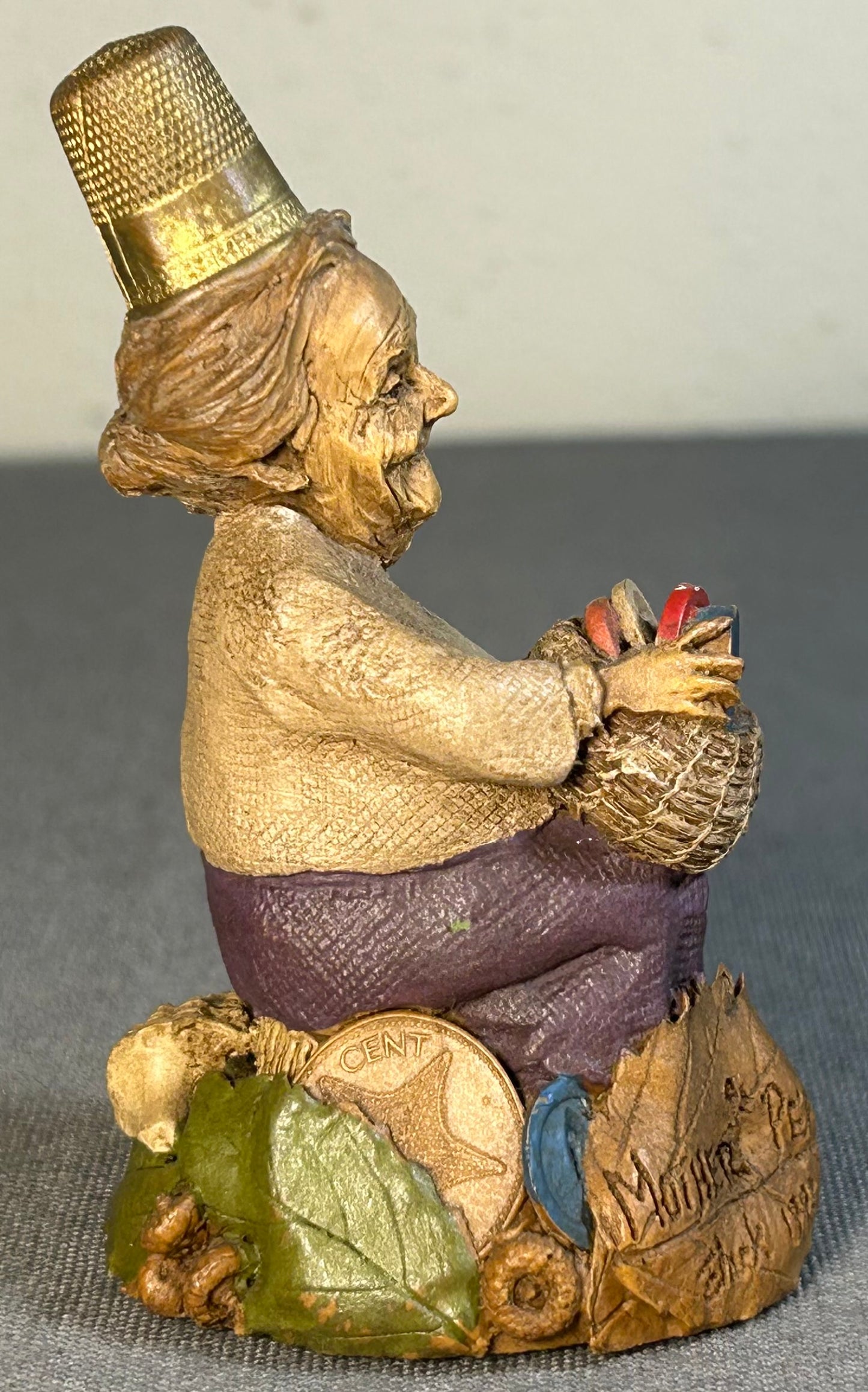 Vintage 1992 American Tom Clark Mother of Pearl Resin Thimble Gnome Figurine with COA and Story Card
