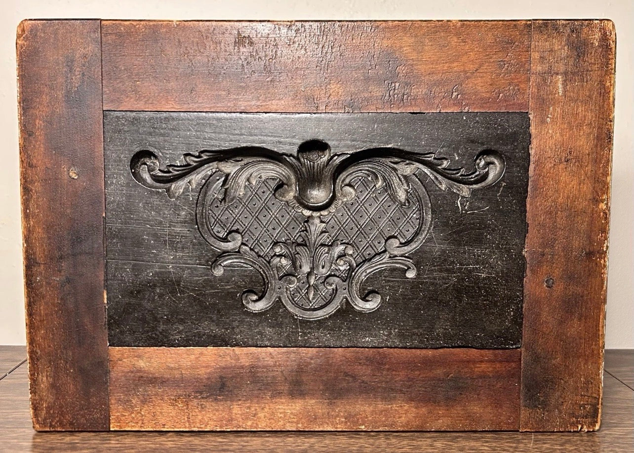 Mid 19th Century American Victorian Rococo Revival Style Carved Black Walnut Wood Architectural Molding Pattern Block