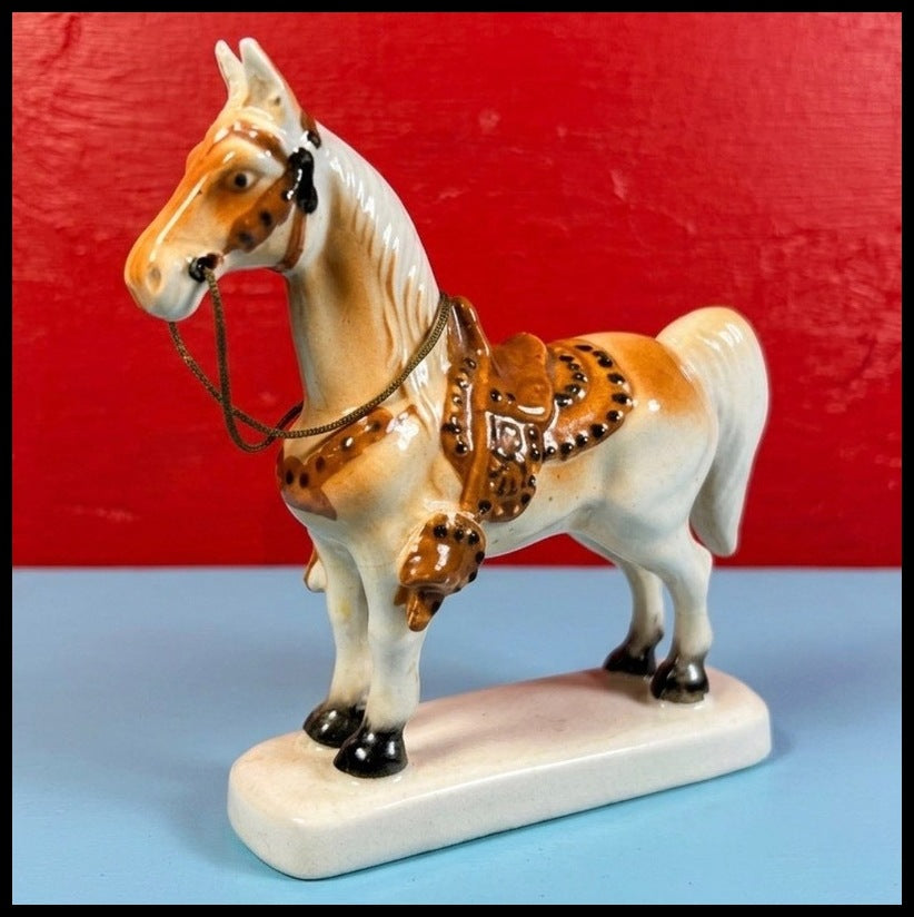 Vintage 1950’s Ceramic Saddled Palomino Stallion Horse Figurine Made in Japan