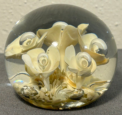 Vintage 1979 American Maude and Bob St. Clair Art Glass Mid Century Modern White Flowers/Controlled Bubbles Paperweight