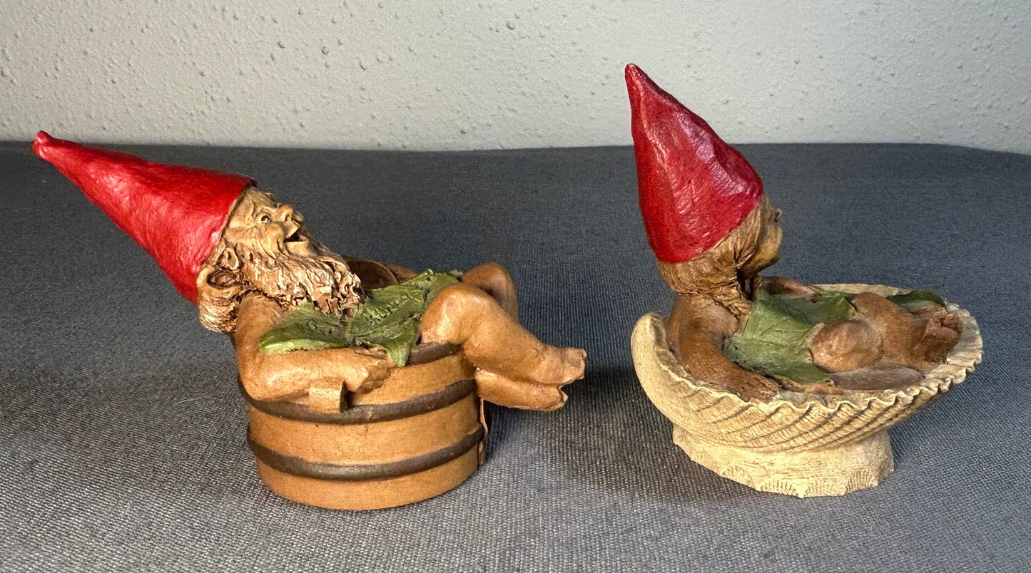 Set of 2 Vintage 1983-1986 American Tom Clark Buzzy, Bubbles, Darcy, & Ernie Resin Bathing Gnome Family Figurines with 2 COA’s and 3 Story Cards