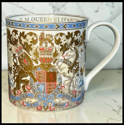 2015 English Royal Collection Trust Porcelain Queen Elizabeth II Longest Reigning Monarch Commemorative Mug