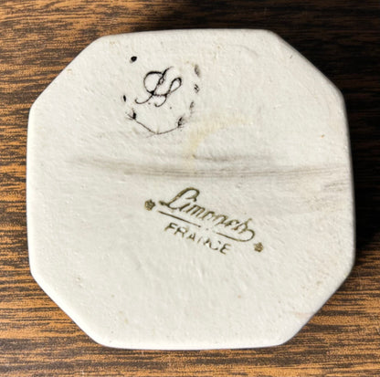 Early 20th Century French Limoges Porcelain Hand-Painted Gilded Floral Motifs Octagonal Lidded Trinket Box