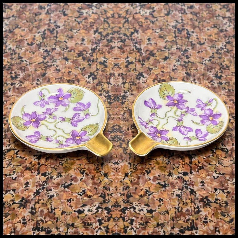 Pair of 1940’s German Mitterteich Bavaria Porcelain Gilded Violet Flower Motifs Personal Ashtrays