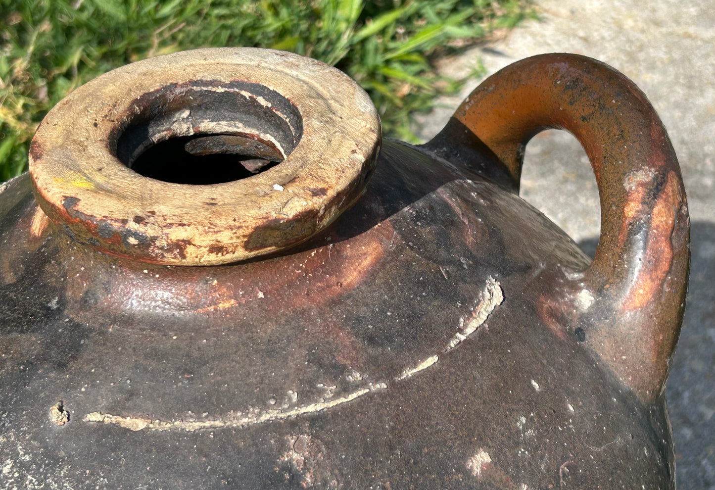 Late 19th Century American Southern Alkaline Glazed Stoneware 6 Gallon Storage Jar (Catawba Valley, North Carolina)
