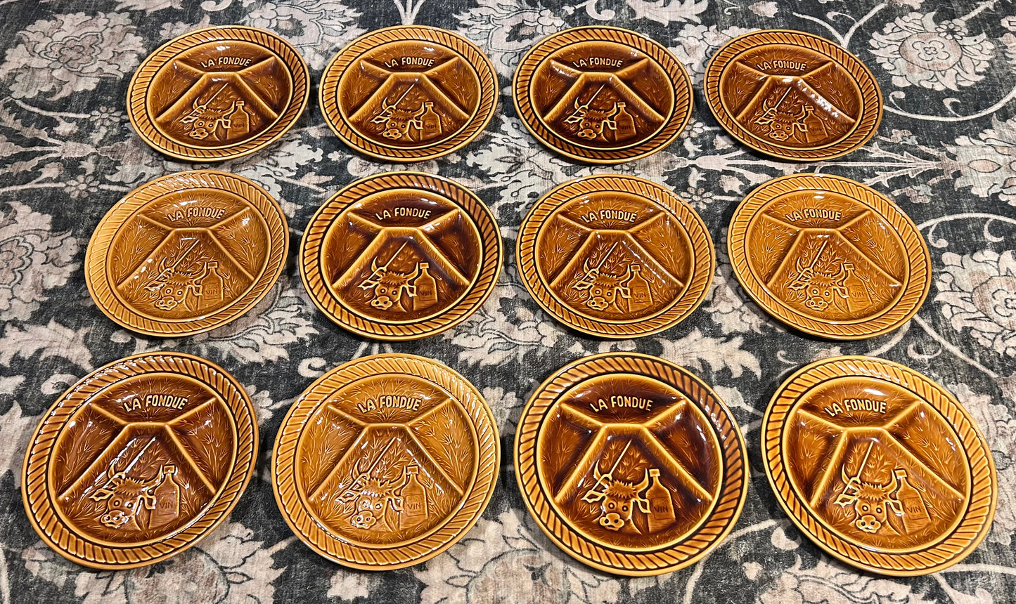 Set of 12 Vintage 1960’s French Sarreguemines Majolica Ceramic La Fondue Divided Plates
