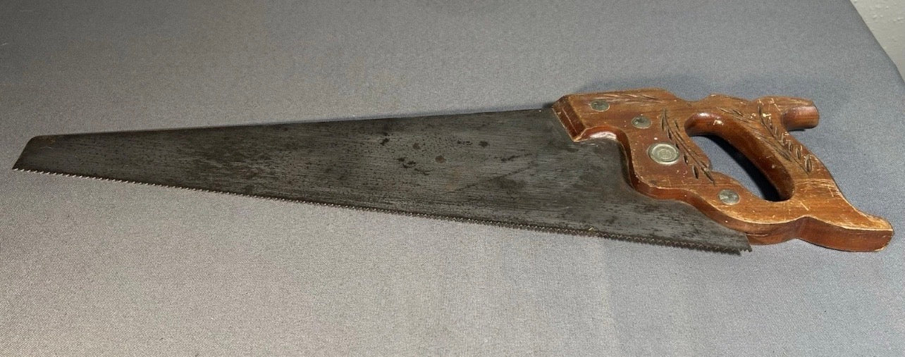 Vintage 1950’s American Henry Disston & Sons 20-Inch Chrome-Nickel Alloy Steel Metal Blade/Carved Applewood Wheat Design Handle D-23 Model Panel Saw with Medallion