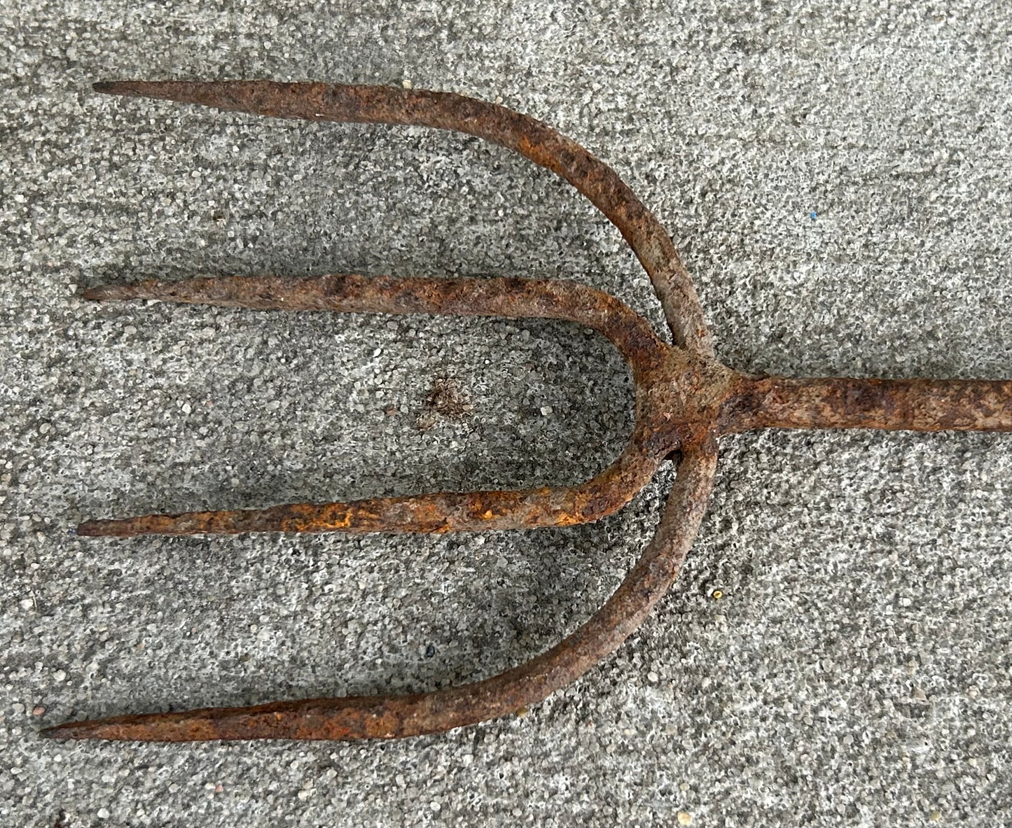 Late 19th Century American Primitive Wrought Iron Four-Prong Fireplace Toasting Fork