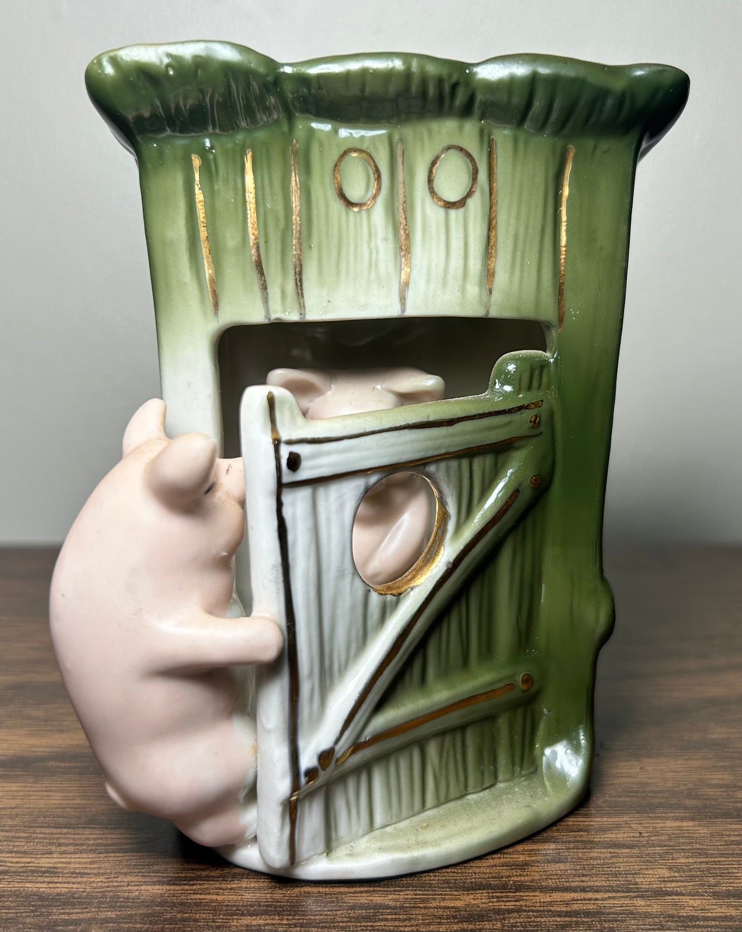 Vintage 1970’s Pigs and Outhouse Novelty Porcelain Figurine Made in Taiwan R.O.C.