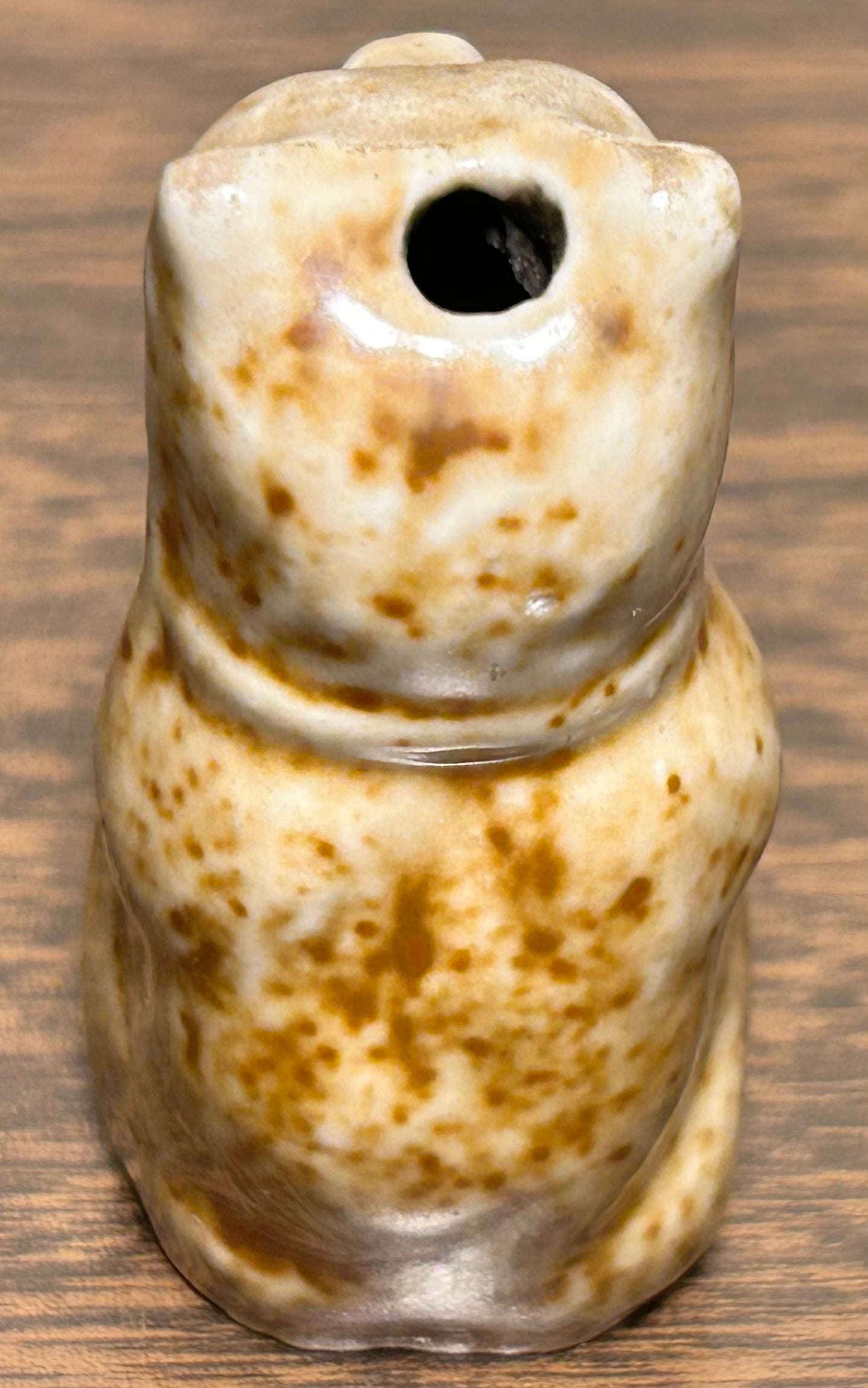 Late 19th Century English Victorian Staffordshire Pottery Mottled Brown Glazed Cream Stoneware Figural Cat Pie Vent