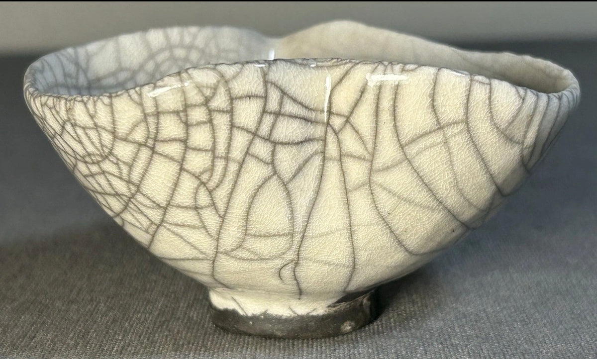 French Contemporary Style Laetitia Pineda Raku Art Pottery Crackle Glazed Clay Small Footed Heart Bowl (21st Century)