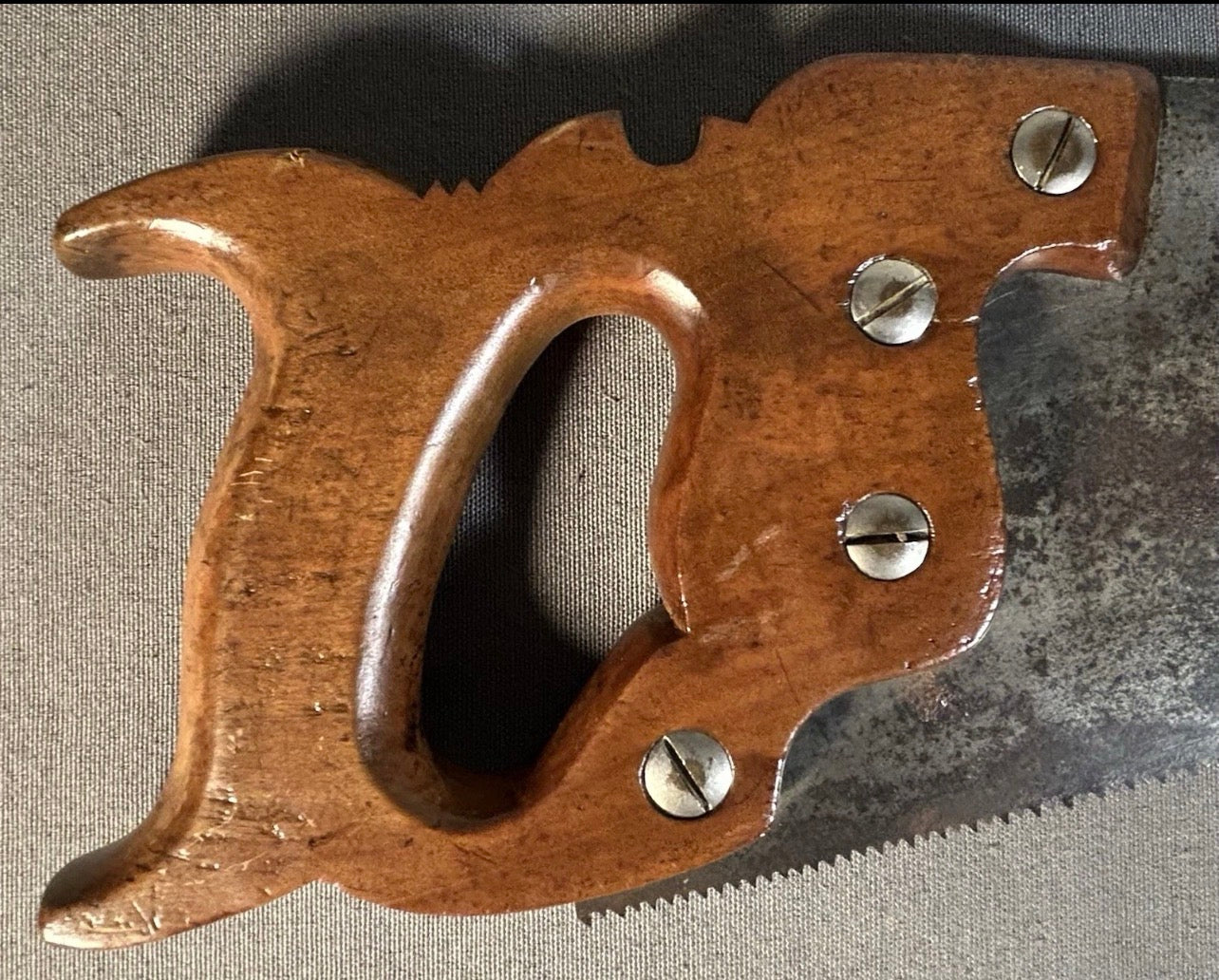 1888-1895 American E.C. Atkins & Co. 20-Inch Silver Steel Metal Blade/Carved Beech Wood Wheat Pattern Handle Panel Saw with Medallion