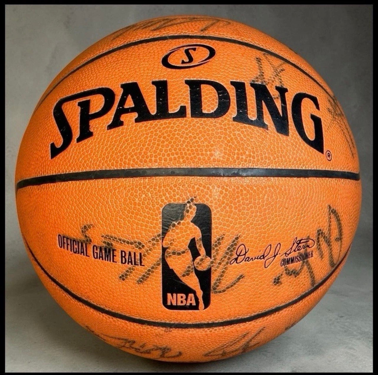 2008-2009 New Orleans Hornets Team Signed Spalding Official Game Basketball