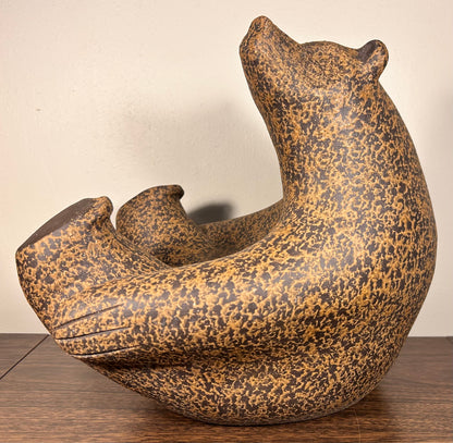 Vintage John H. Seymour Modernist Mottled Brown Stoneware Ceramic Large Sitting Bear Sculpture (20th Century)