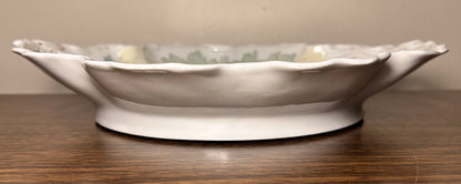 1897-1903 German Victorian Art Nouveau Bauer, Rosenthal, & Co. Porcelain Voltaire Pattern Serving Bowl with Handles