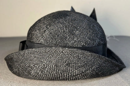 Vintage 1970’s American Maison Blanche Career Collection Women’s Black Fine Straw Cloche Hat and Box