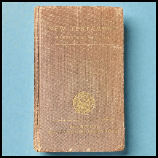 1949 United States Army The New Testament Bible Pocket-Sized Hardcover Book (United States Government Printing Office)
