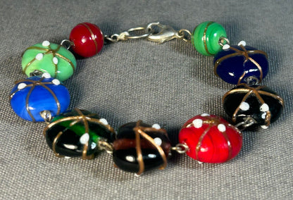 Vintage 1970’s Italian Venetian Murano Art Glass Lampwork/Gold Averturine Filigree Trail Beads Bracelet
