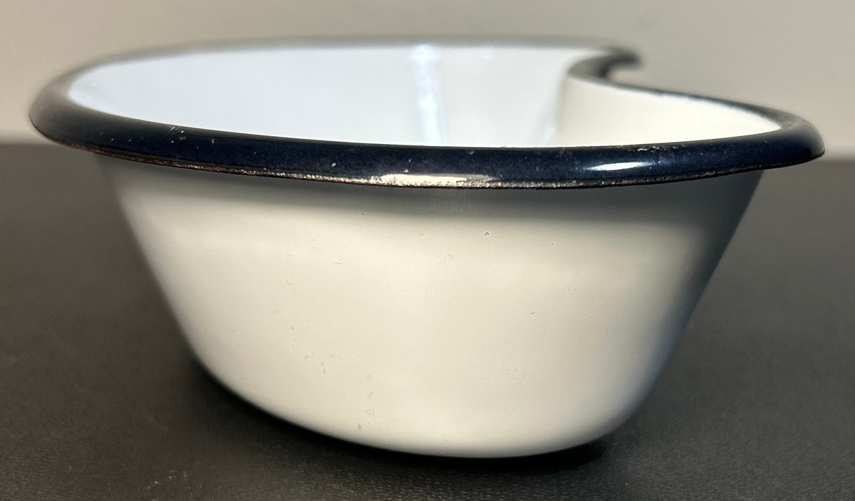 Vintage Mid 20th Century American White Porcelain Enamelware Medical Surgical Tray Kidney Dish