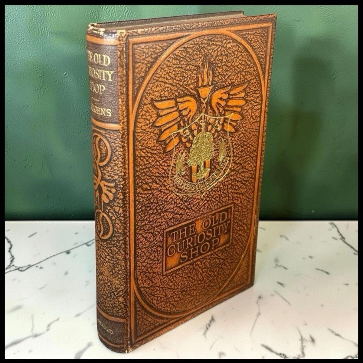 1930 “The Old Curiosity Shop” by Charles Dickens The World’s Classics Leather-bound Book