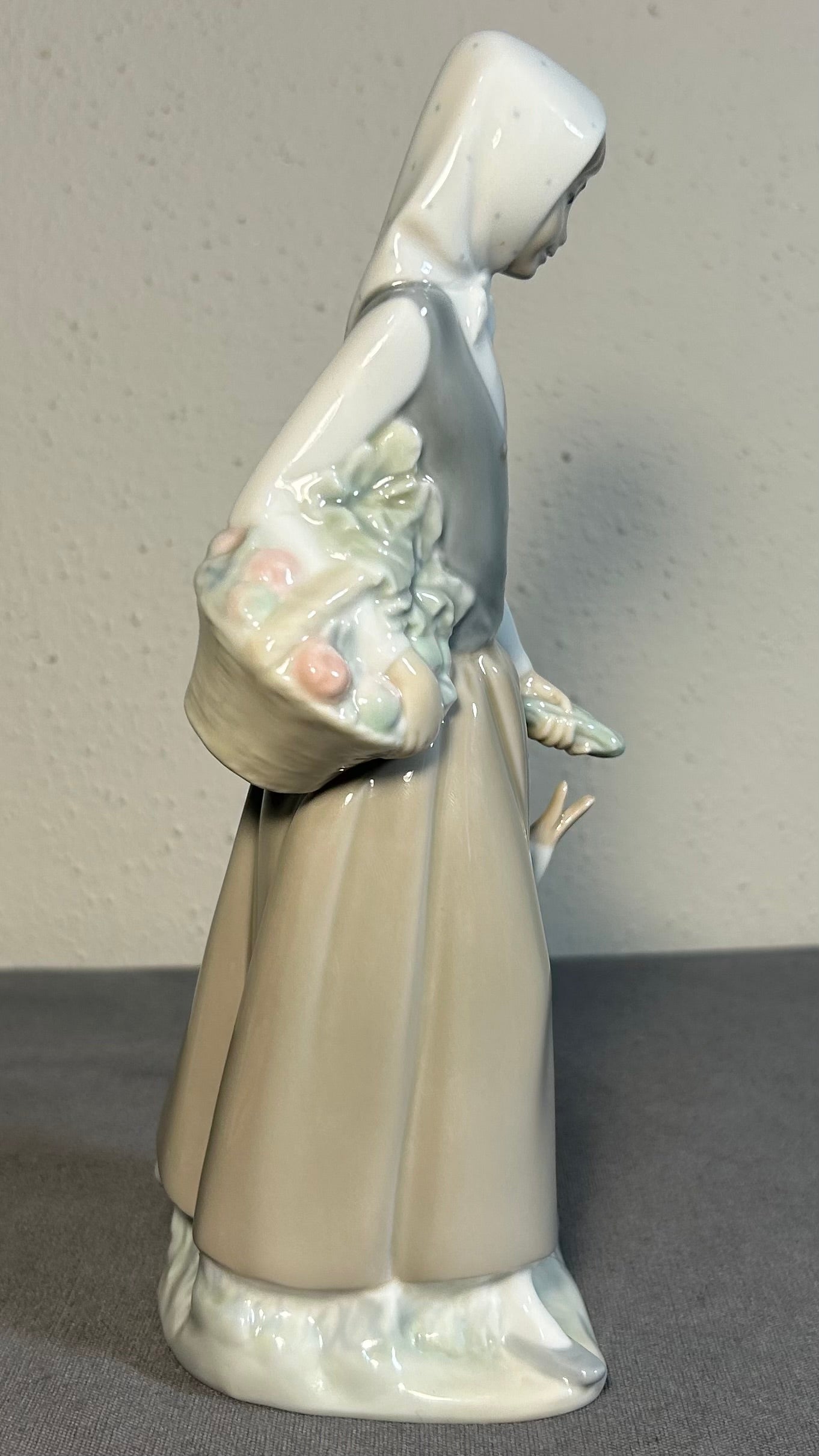 Vintage Circa 1980 Spanish NAO by Lladro Porcelain Girl with Duck Figurine (Retired)