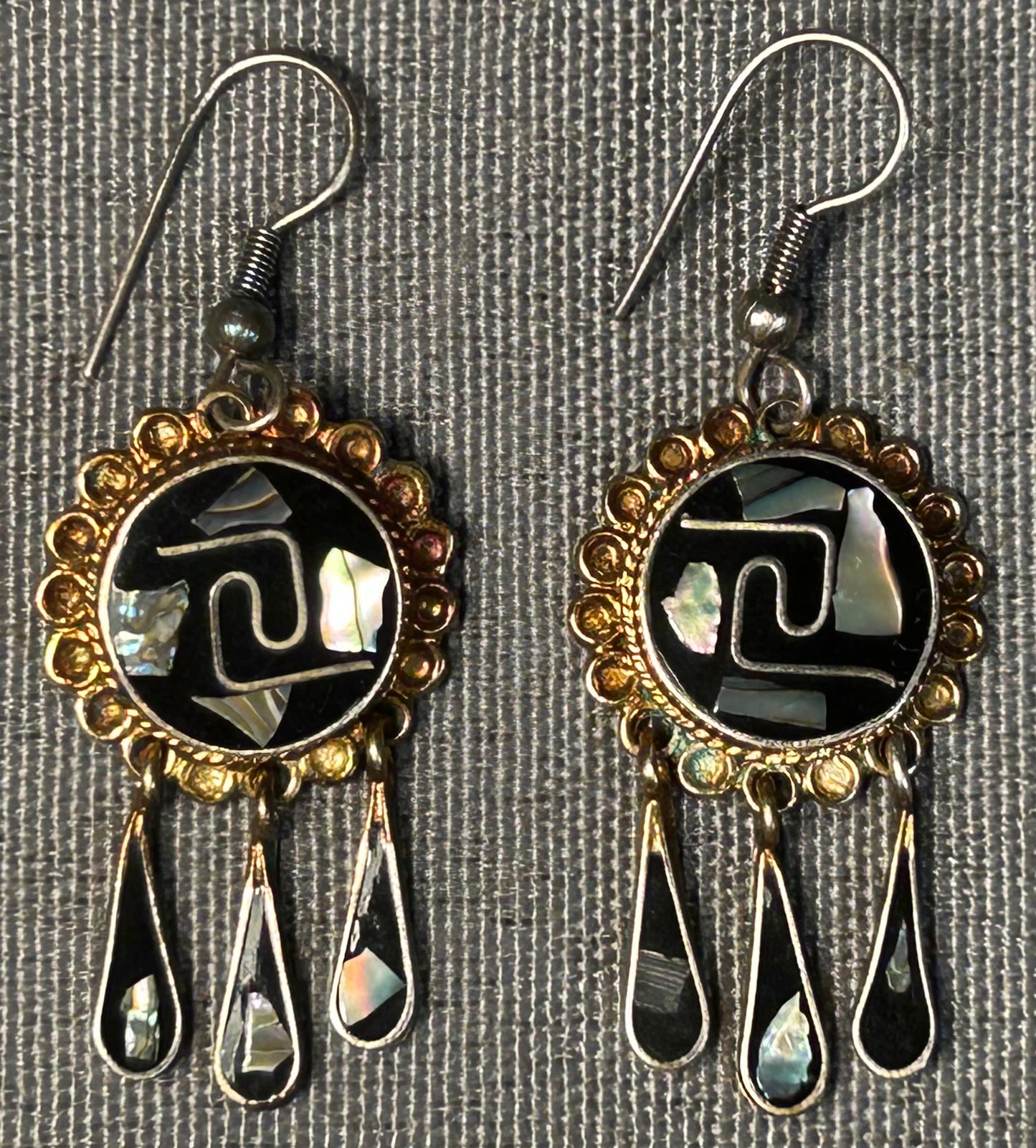 Vintage Circa 1970 Mexican Alpaca Modernist Silver Tone Abalone Shell and Black Onyx Inlay Aztec Chimalli Shield Motif Bangle Bracelet and Tassel Dangle Earrings Jewelry Set
