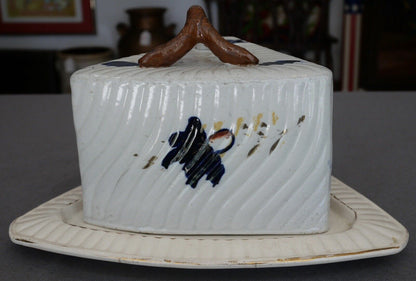 Late 19th Century English Victorian Ironstone Porcelain Imari Style Cheese Keeper